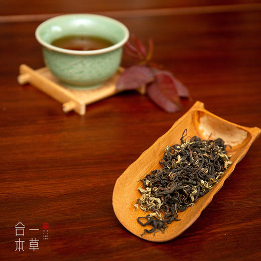 【特惠】礼盒装：买二发三 来自高山之巅的高原艾 红茶 温脾养胃、祛湿散寒 升清降浊 入喉醇香淡雅 悠长余韵 商品图2