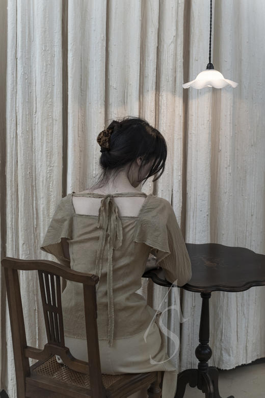 Phaedo 芸黄色后系带长袖上衣 商品图2