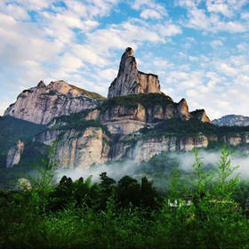 相约国内十大名山之一的雁荡山，探寻雁荡三绝，看奇峰异石飞瀑（上海2天1晚）