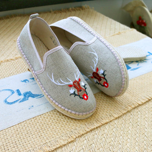 【买麻鞋，雅路人】防脚臭，夏季新款女鞋手工麻鞋时尚刺绣鹿男鞋千层底布鞋1810-10W（注：下单15天发货） 商品图2