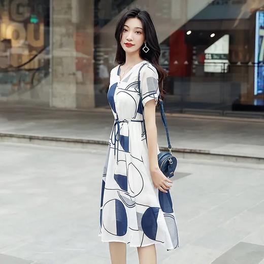 ZQ91 连衣裙女夏2021年新款休闲气质修身法式裙子雪纺碎花裙 商品图3