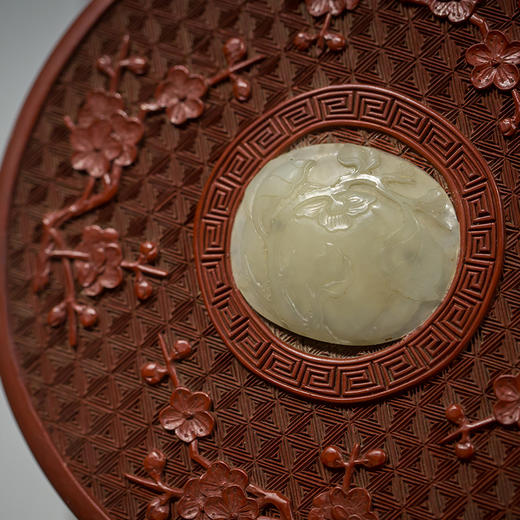 清代 剔红嵌玉梅花纹圆形盖盒 商品图2
