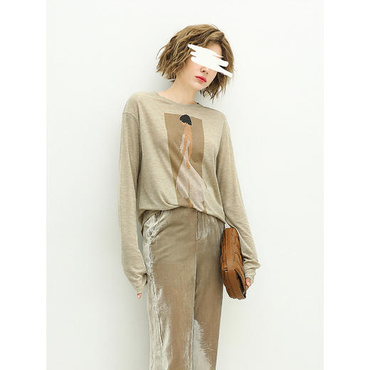 COCOBELLA时尚花纱印花长袖T恤女秋休闲舒适圆领针织衫TS34 商品图4