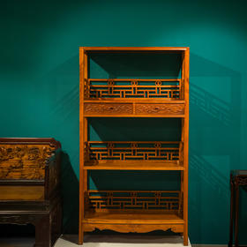 黄花梨雕螭纹带围栏三层架格（一对）