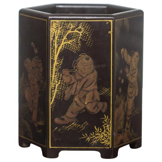清代 黑漆描金婴戏图六角笔筒 商品图5