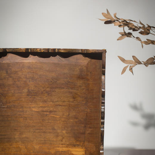 清代 黄花梨夔龙纹方形呈盘 商品图4