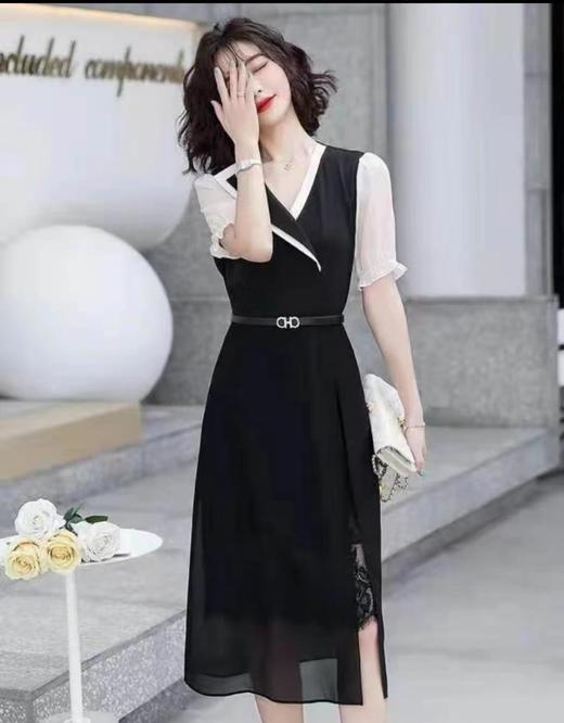 红唇 品类:连衣裙 商品图0