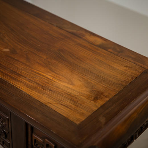 清代 红木夹头榫龙纹翘头案 商品图4