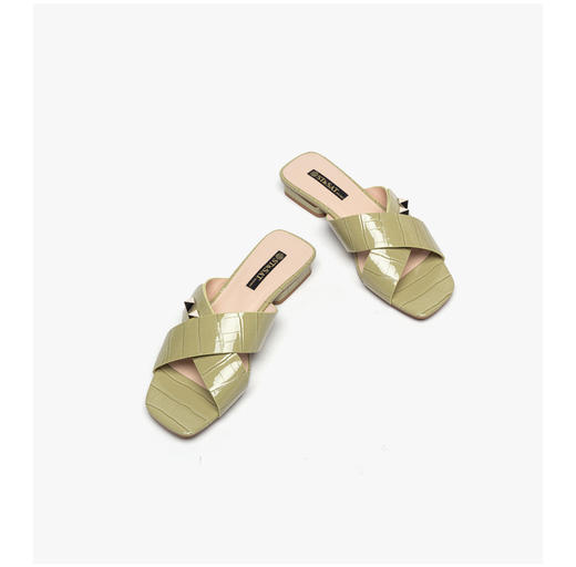 星期六女凉拖2021夏季新款外穿铆钉网红拖鞋女鞋SS12110553 商品图1