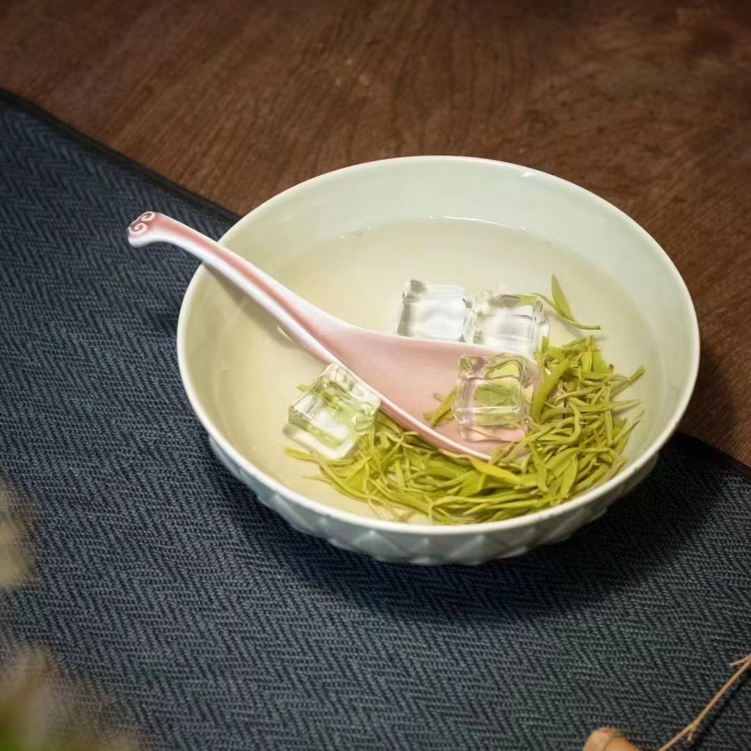 清如许严选｜翠影朝霞 豇豆红如意勺/秘色青瓷莲瓣碗套组