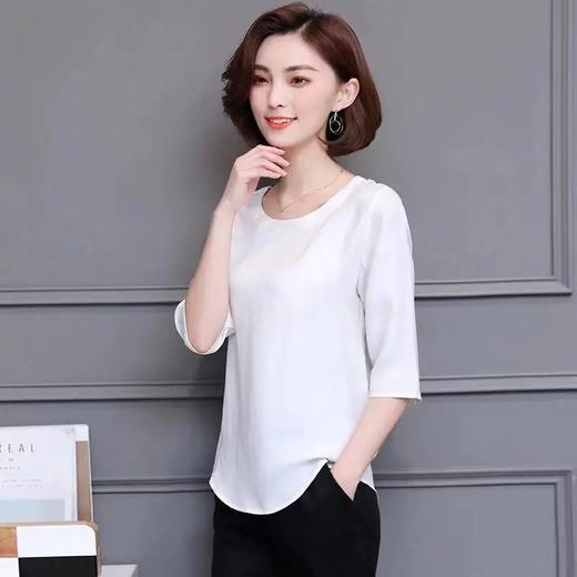 JXG-宽松重磅仿真丝上衣春秋新款大码七分袖t恤女纯色打底衫妈妈装 商品图5