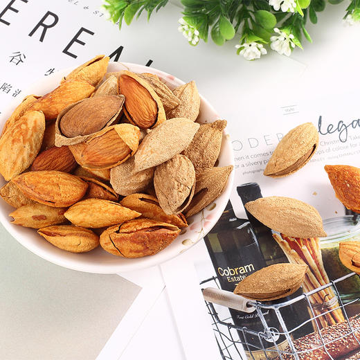 【拼团抢】59.8元1斤新疆原味巴旦木 商品图0