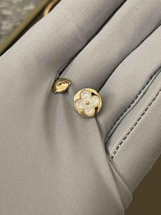 LV四叶草耳钉（一对），乱真精工，高品质，实拍，配全套专柜包装 商品图5