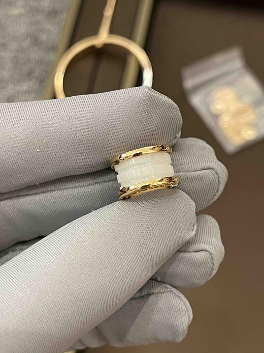 宝格丽白陶瓷项链，乱真精工，高品质，实拍，配全套专柜包装 商品图2