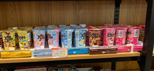 明治欣欣杯 牛奶/草莓/香橙/巧克力酱饼干 商品图1