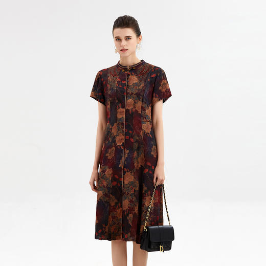 上海旗袍厂XT-21001-2万针绣花中国风女式连衣裙 桑蚕丝香云纱连衣裙女 微收腰A字裙 商品图1