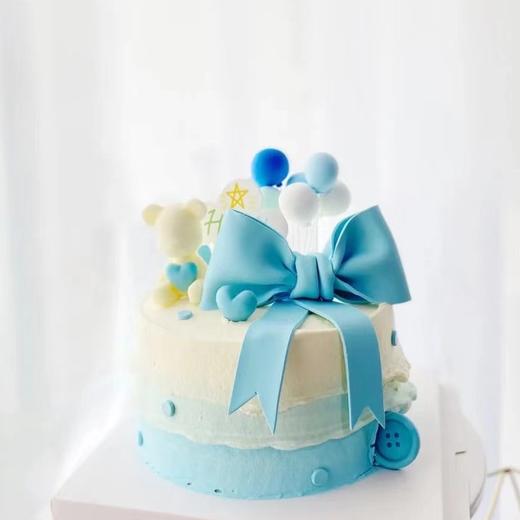 蓝色翻糖蝴蝶结小熊蛋糕 商品图0