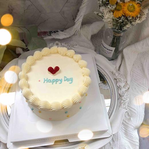 简约风蛋糕淡奶油