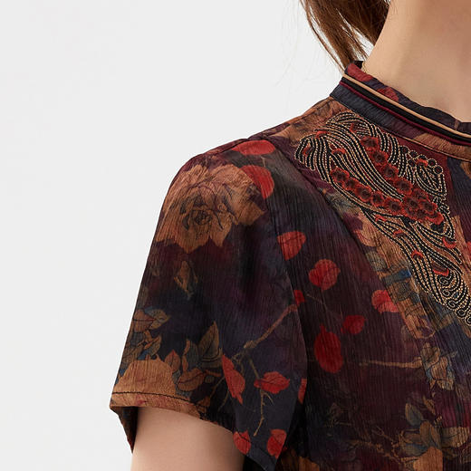 上海旗袍厂XT-21001-2万针绣花中国风女式连衣裙 桑蚕丝香云纱连衣裙女 微收腰A字裙 商品图3