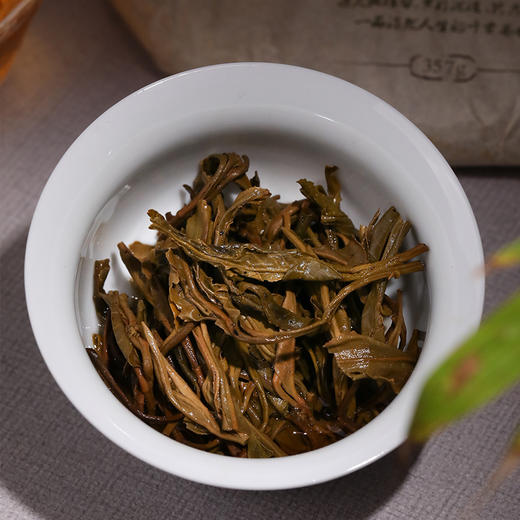 高黎贡山普洱茶生茶饼茶云南普洱茶高黎300生357克古树茶