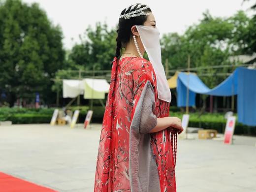 【线上专属】连衣裙高定款（21707199-丹羁） 商品图0