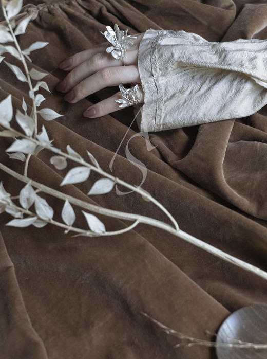 Fireflies  纯银/浅金色 古树班章茶叶戒 商品图1