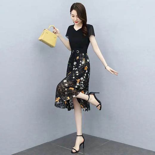 HR- WM21079 2021夏季新款时尚优雅气质腰部系带收腰显瘦修身连衣裙 商品图2