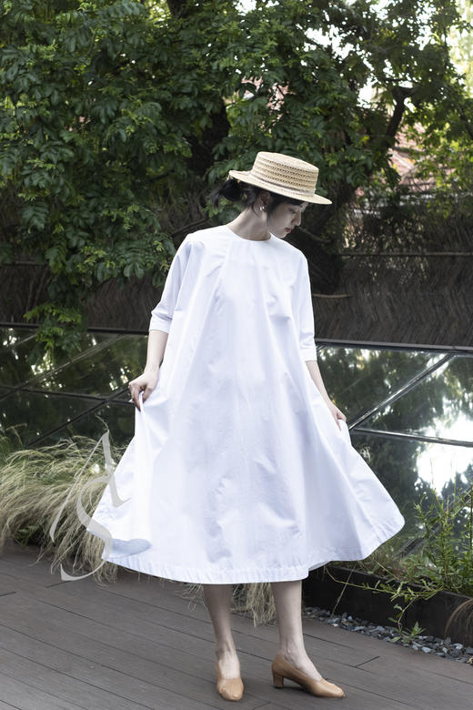 Casey Casey  白色中袖连衣裙 商品图0