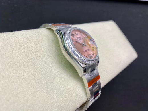 NOOB劳力士 蚝式恒动31日志 秀而不媚 恒久优雅 。【表壳】尺寸31Mm，采用耗式钢与18K，表圈采用白金狗牙圈，圈口镶多粒施华洛斯奇钻 ，保证100米防水 商品图12