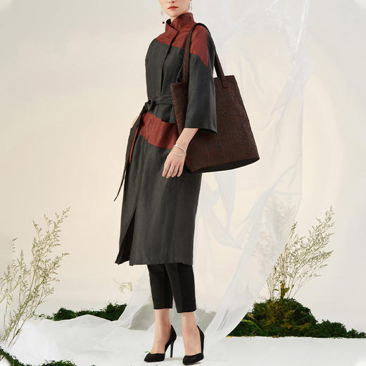 TANGY Collection天意精品2021年秋冬新品真丝拼撞复古莨绸外套 商品图4