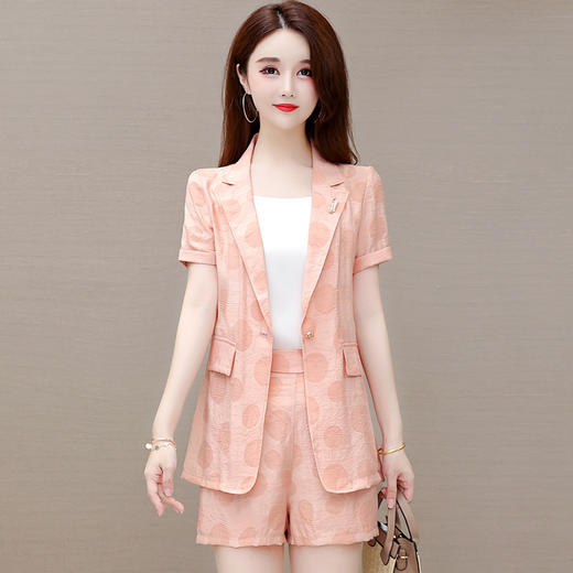 WE- HSY-X21A120女2021夏新款韩版修身中长款短袖小西装外套休闲短裤时尚三件套装 商品图1