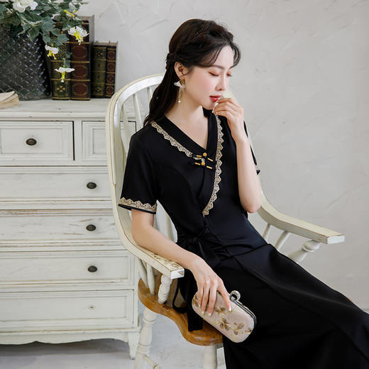 GSJ530新款复古优雅气质收腰显瘦V领短袖醋酸大摆连衣裙 商品图3