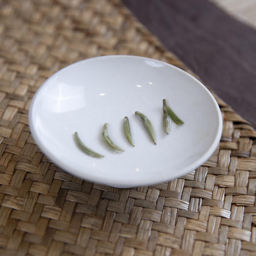 2021明前头摘白毫银针 传统炭焙足干 福鼎白琳镇高山核心产区 商品图1