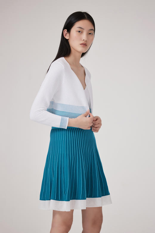  春夏 圆领长袖渐变针织女开衫 SJS93W070N 商品图2