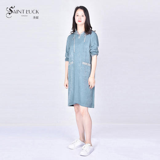 SAINT L’UCK/圣媛女装 运动风连帽连衣裙SA119L04 商品图1