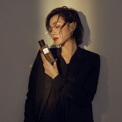 价值1450 稀缺高端货！2021最新款YS*L高定衣典香水 狩猎装/西装/高定粒纹皮 纯净典雅 独特而永恒 低调的高级感 商品图9