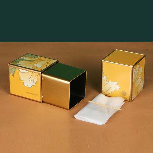 精品 宫礼口红罐金色小号 商品图3