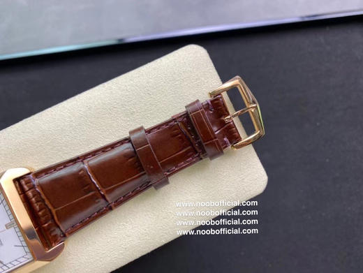 方形手表 2021日内瓦新推出新款百达翡丽5112GT  专柜同款，复刻！搭载精准2824-2机芯（6字位真日历与24小时日月星辰功能） 商品图6