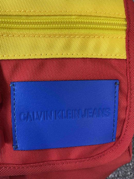 Calvin Klein Jeans男款运动胸包腰包竞速红 商品图3