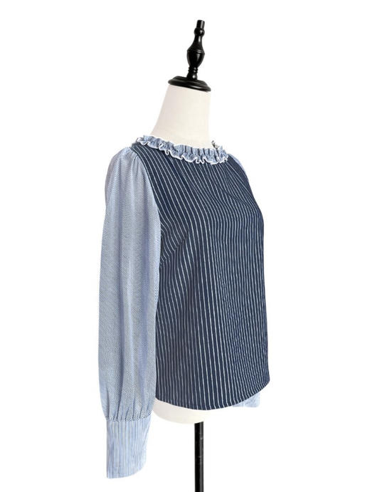 TYNVIE 木耳边领圈拼接长袖上衣-蓝条纹 商品图1