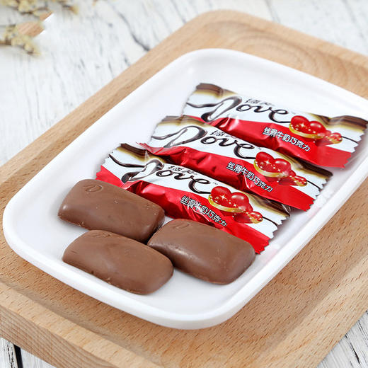 【食品酒水】德芙双喜牛奶丝滑巧克力4.5克婚庆版散装喜糖批发糖果500g 商品图3