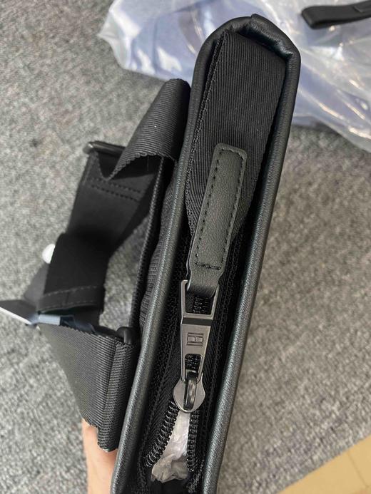 Tommy Hilfiger 2021早秋款男款斜挎包轻奢正价线保真 商品图7