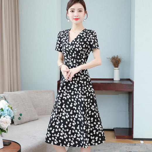 QBFS-LCX3580新款时尚气质修身V领短袖中长款碎花连衣裙 商品图3