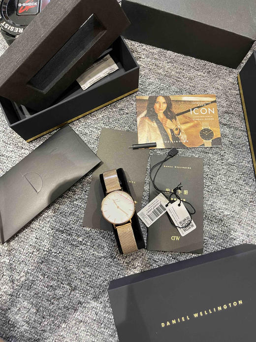 DW女士石英腕表（白盘），经典款32表盘，原单，全套礼盒包装，特价清仓秒杀🉐️123包邮，错过不再有⚠️ 商品图13