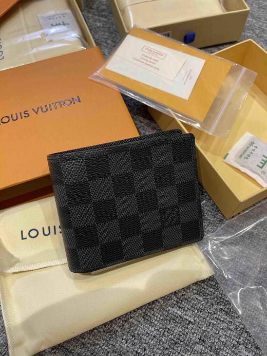 LV原单，男士钱包，全新配礼盒，淡季福利，限时亏本清仓🉐️，错过不再有，正品代购级别！乱真无压力… 商品图0