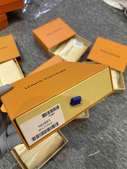 LV原单，男士钱包，全新配礼盒，淡季福利，限时亏本清仓🉐️，错过不再有，正品代购级别！乱真无压力… 商品图13