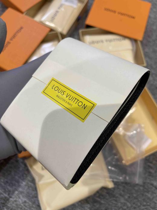 LV原单，男士钱包，全新配礼盒，淡季福利，限时亏本清仓🉐️，错过不再有，正品代购级别！乱真无压力… 商品图10