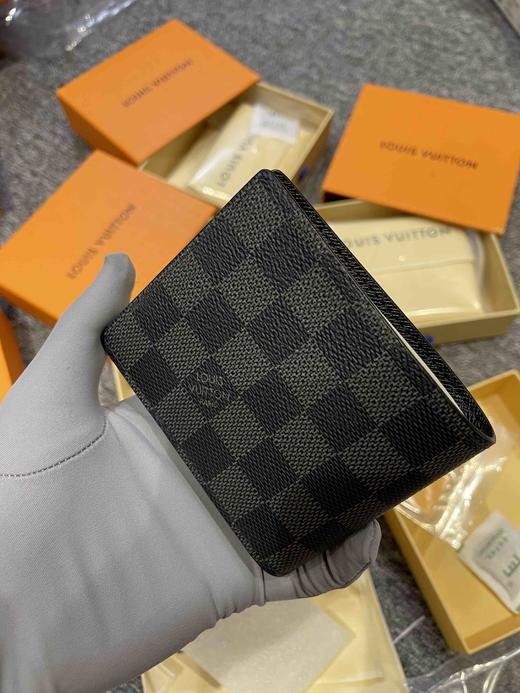LV原单，男士钱包，全新配礼盒，淡季福利，限时亏本清仓🉐️，错过不再有，正品代购级别！乱真无压力… 商品图4
