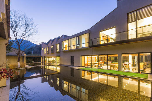 ★安吉绿野仙踪★¥599起/晚入住安吉景悦水岸度假酒店 感受竹海避暑、临湖赏景、山间徒步、安吉白茶~更有整栋三居或四居别墅房型可选！部分周末不加价，有效期至12月29日 商品图0