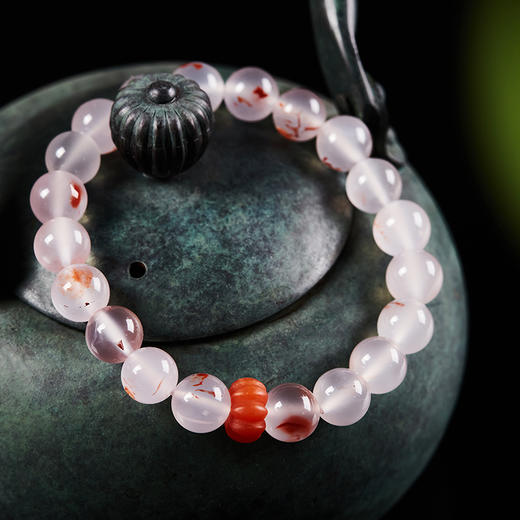 【顺丰包邮】荔枝冻冰飘南红，水润剔透神似荔枝冻、携来一沁冰凉，颗颗飘红、重拾风雅静美【下单15天发货】 商品图0